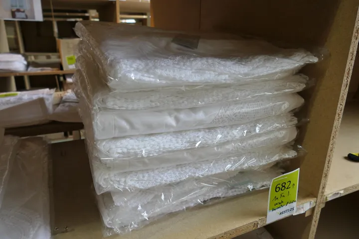 Posten Textil, 100 % Baumwolle Umfang: 1x Fachinhalt / verschiedene Größen / verschiedene Varianten